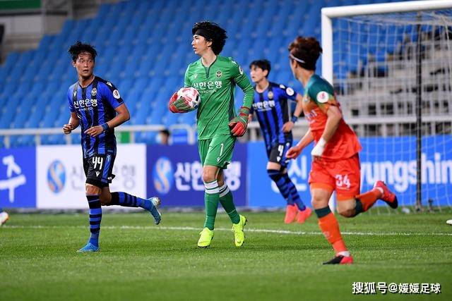 土超女排5队不败瓦基弗涉险夺首胜 费内巴切领跑